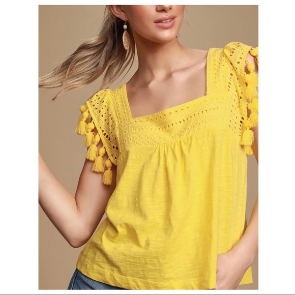 LULU’S Aileen Yellow Eyelet Lace Tasseled Top Medium - Picture 2 of 8